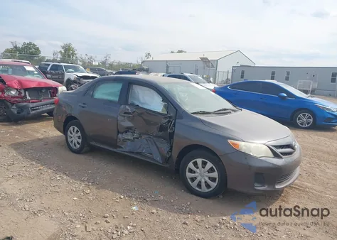 2011 Toyota Corolla Le z USA, uszkodzony, nr VIN JTDBU4EEXB9137955